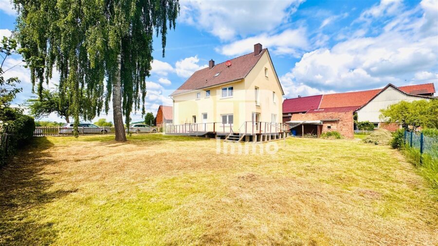 Kernsaniertes 1-2 Familien Fachwerkhaus in naturnaher Ortsrandlage - Gartenbereich 1